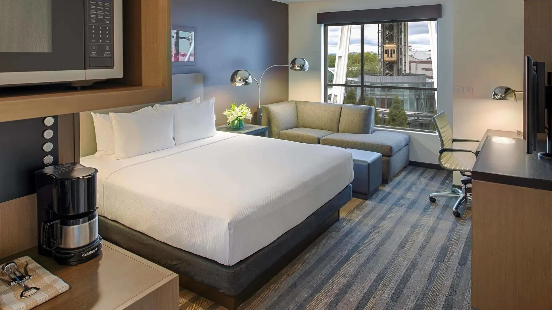 Hyatt House Seattle Downtown Hotel