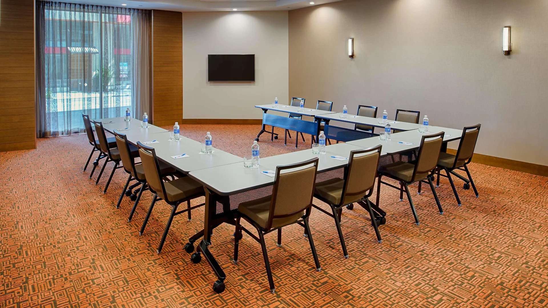 Hyatt House Seattle Downtown Hotel